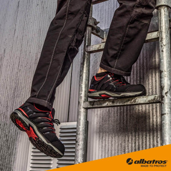 Voorbeeld: TWIST RED WNS LOW Voorbeeld: TWIST RED WNS LOW